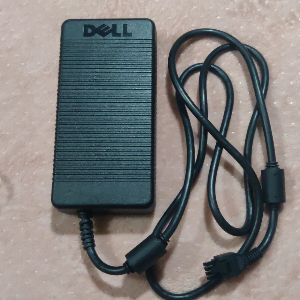 Dell AC/DC adapter